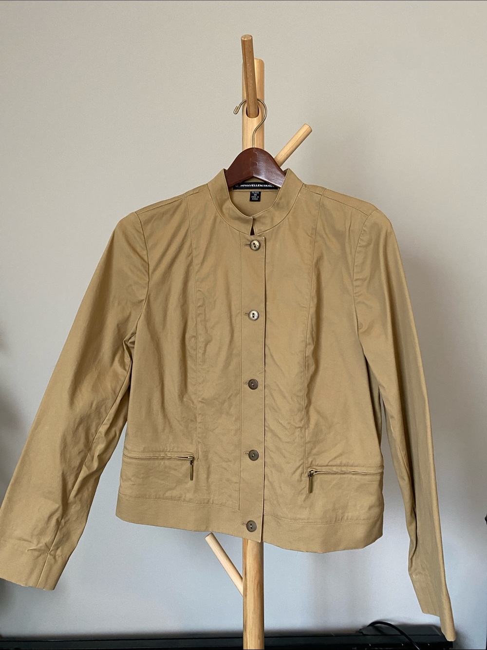 Ellen Tracy Lightweight Tan Jacket